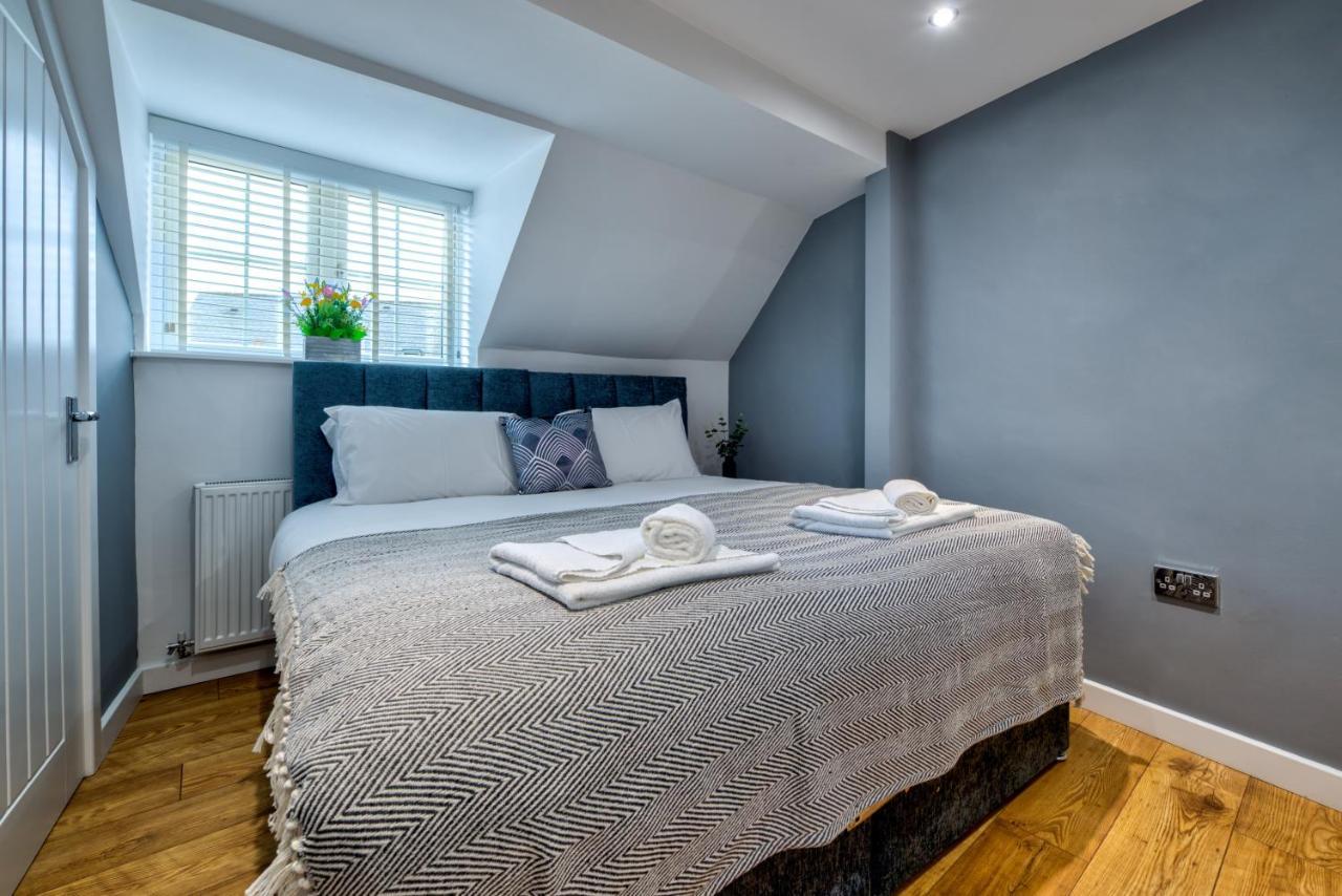 Stamford Central Stay - Stylish 2-Bed Apartment With Wifi Екстер'єр фото